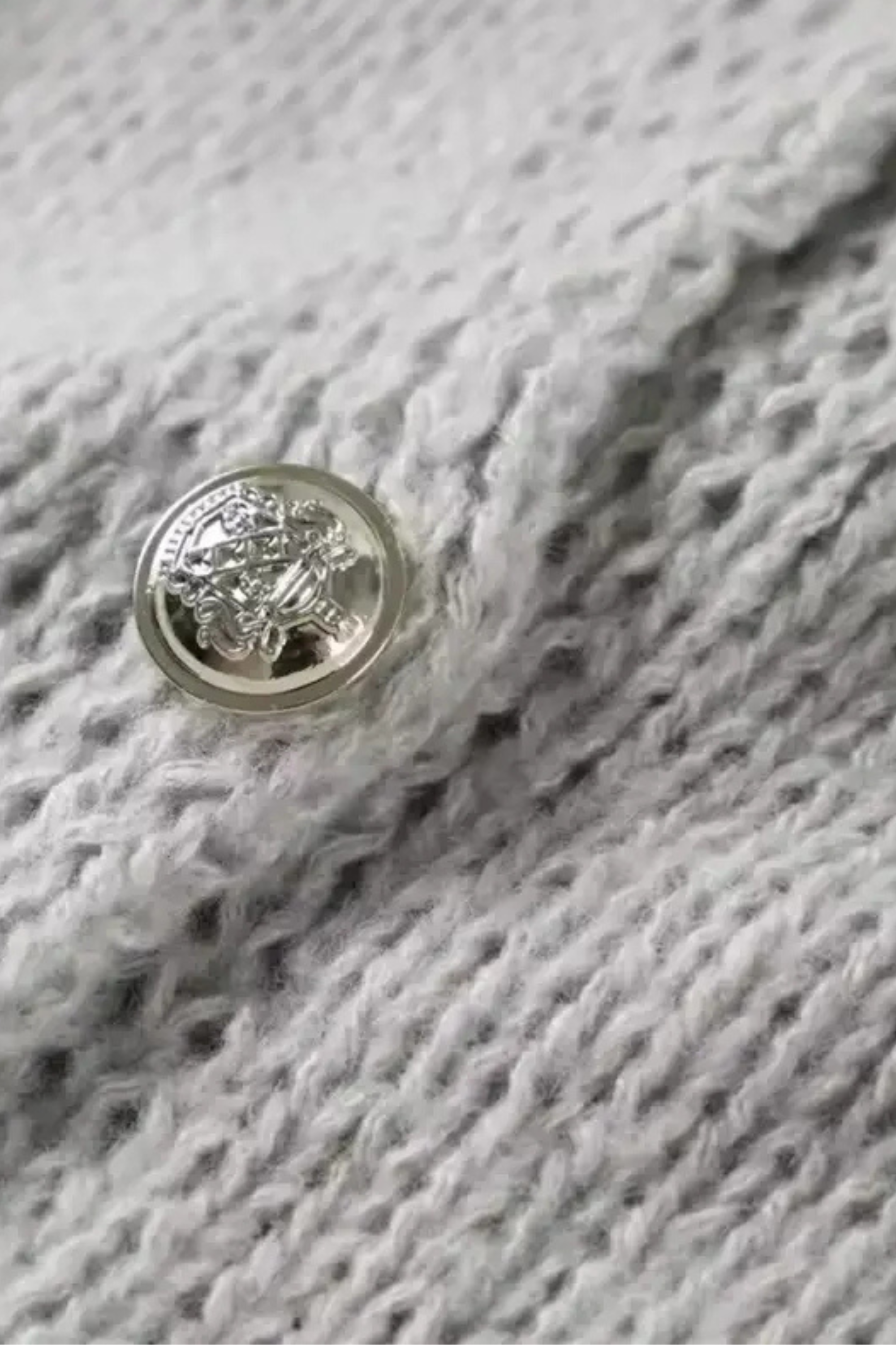 EMELY – Weicher Strick-Cardigan mit Rüschen